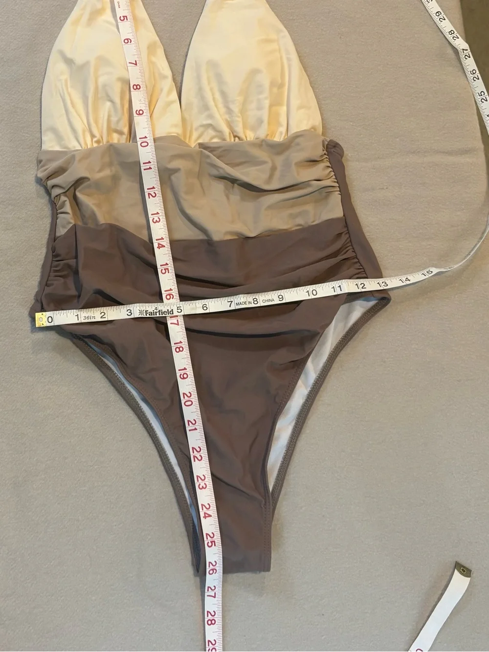 Cupshe Colorblock Halter One-Piece Swimsuit in Cream, Tan & Brown size M